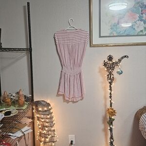 Lightweight almost seersucker material by Rails